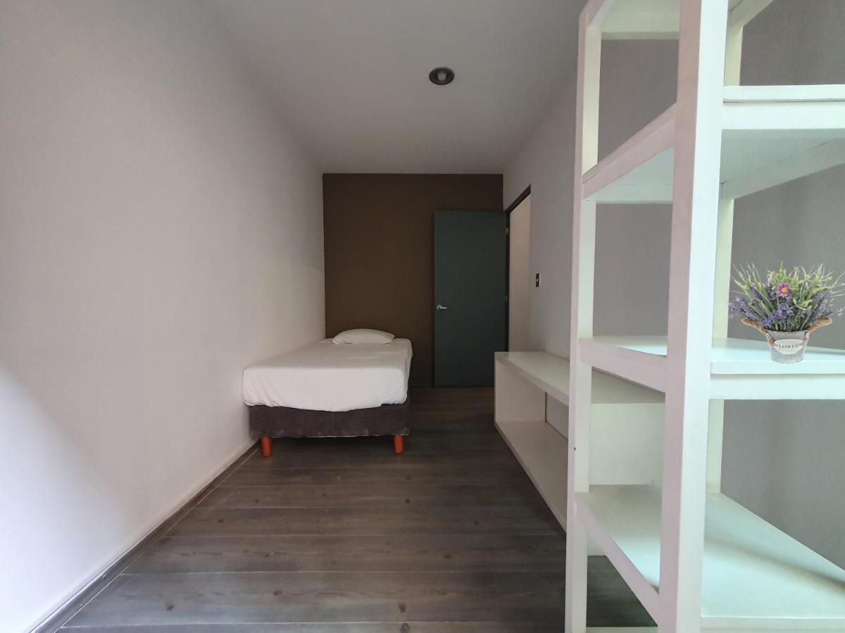 Apartment Puerta Condesa, & *